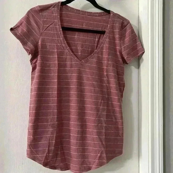 Lululemon Love Tee V Short Serve Stripe Heathered So Merlot White - Picture 5 of 10